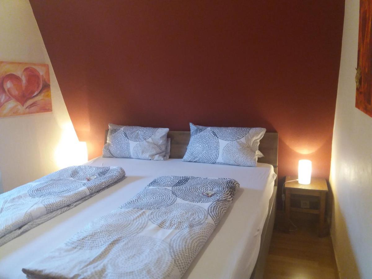 Weingut Matthias Dauns Apartment Reil Ngoại thất bức ảnh
