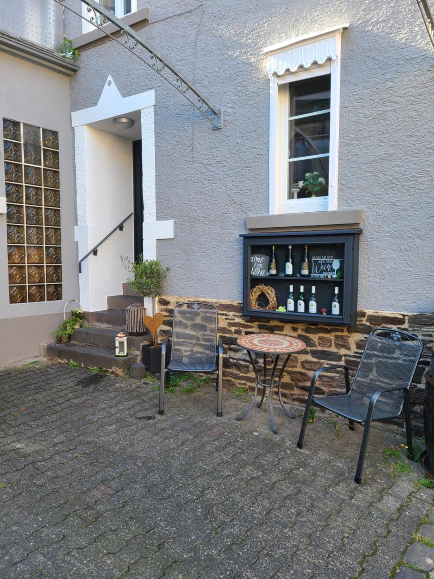 Weingut Matthias Dauns Apartment Reil Ngoại thất bức ảnh