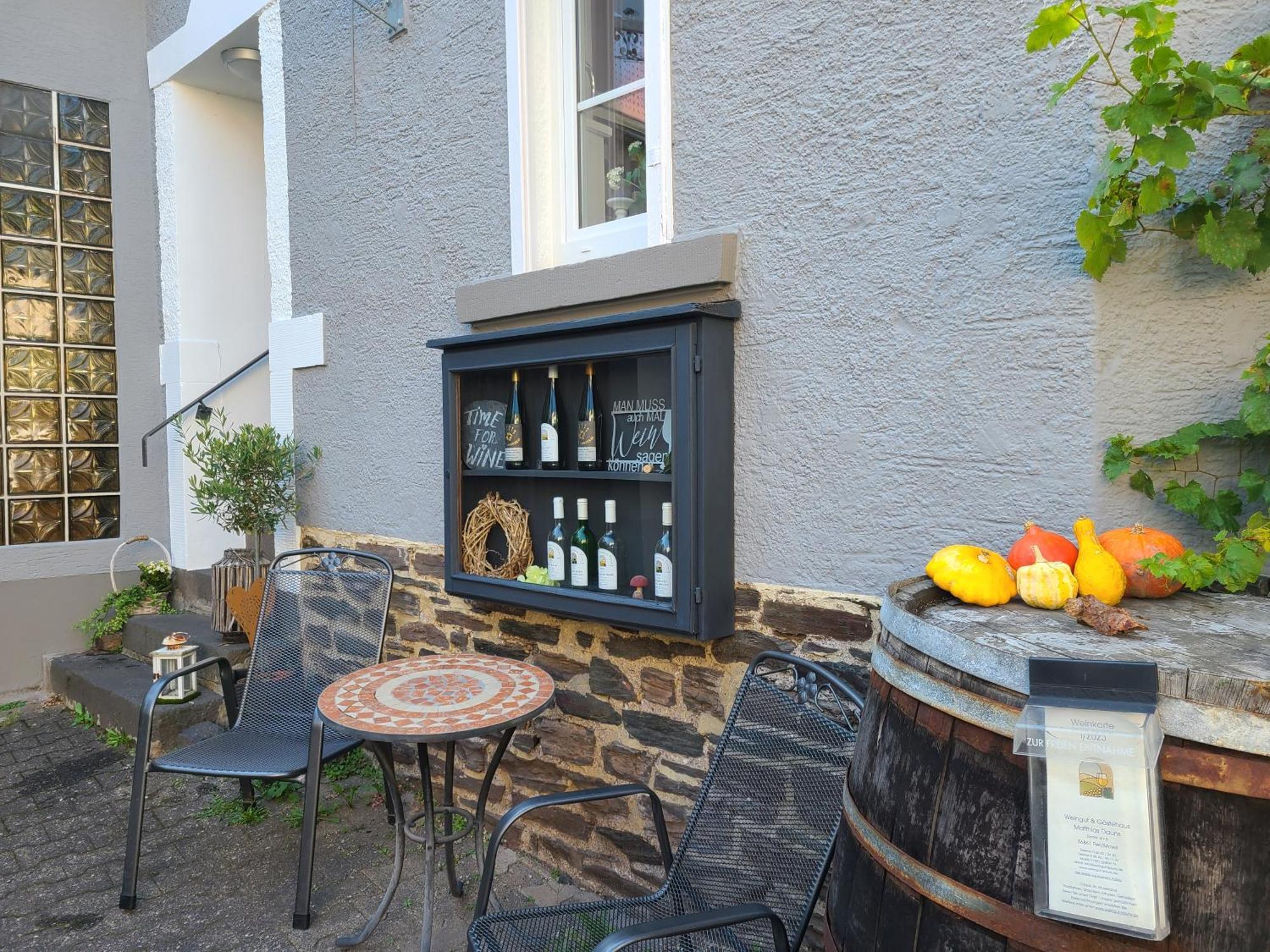 Weingut Matthias Dauns Apartment Reil Ngoại thất bức ảnh