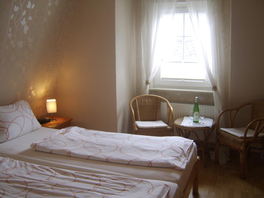 Weingut Matthias Dauns Apartment Reil Phòng bức ảnh