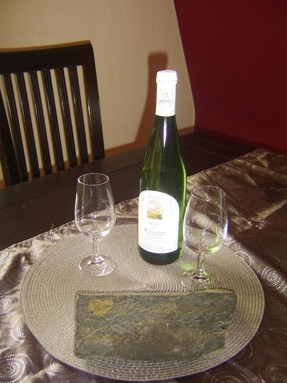 Weingut Matthias Dauns Apartment Reil Phòng bức ảnh